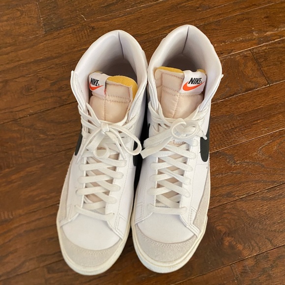 COPY - White Original Nike Blazers in mint condition - Picture 4 of 4